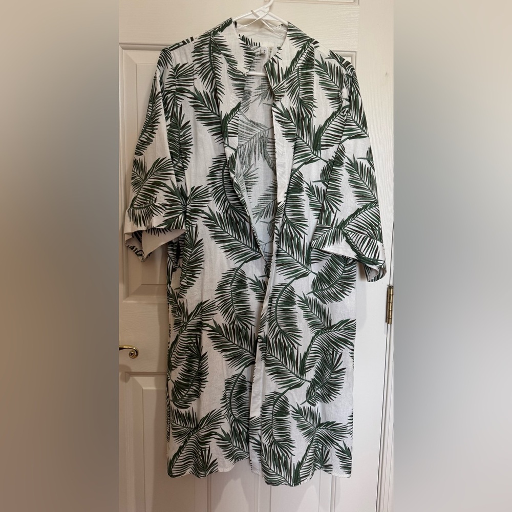 Mirror Image Green and White Leaf Print Linen Blend open front Top